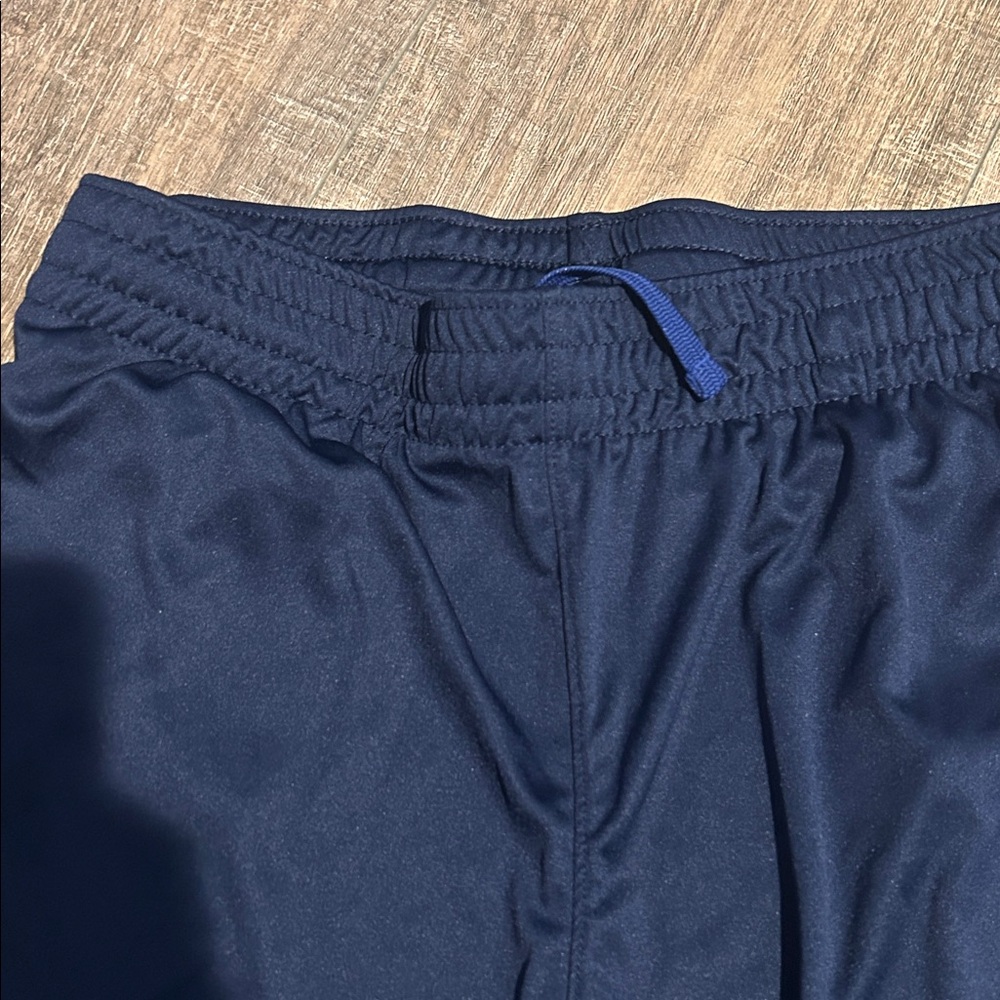 Athletic XL(16) Shorts - Picture 8 of 9